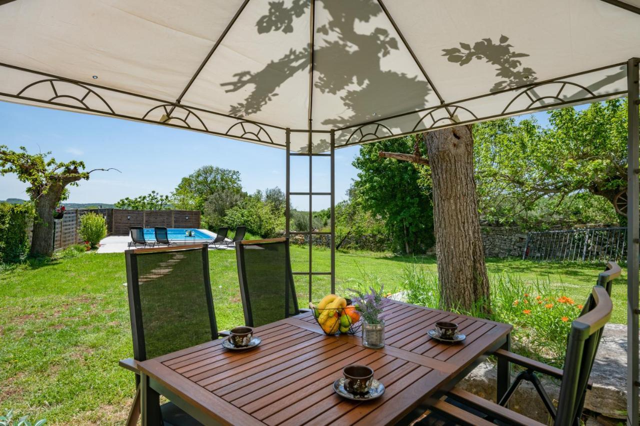 Holiday Home Dide Kanfanar Bagian luar foto
